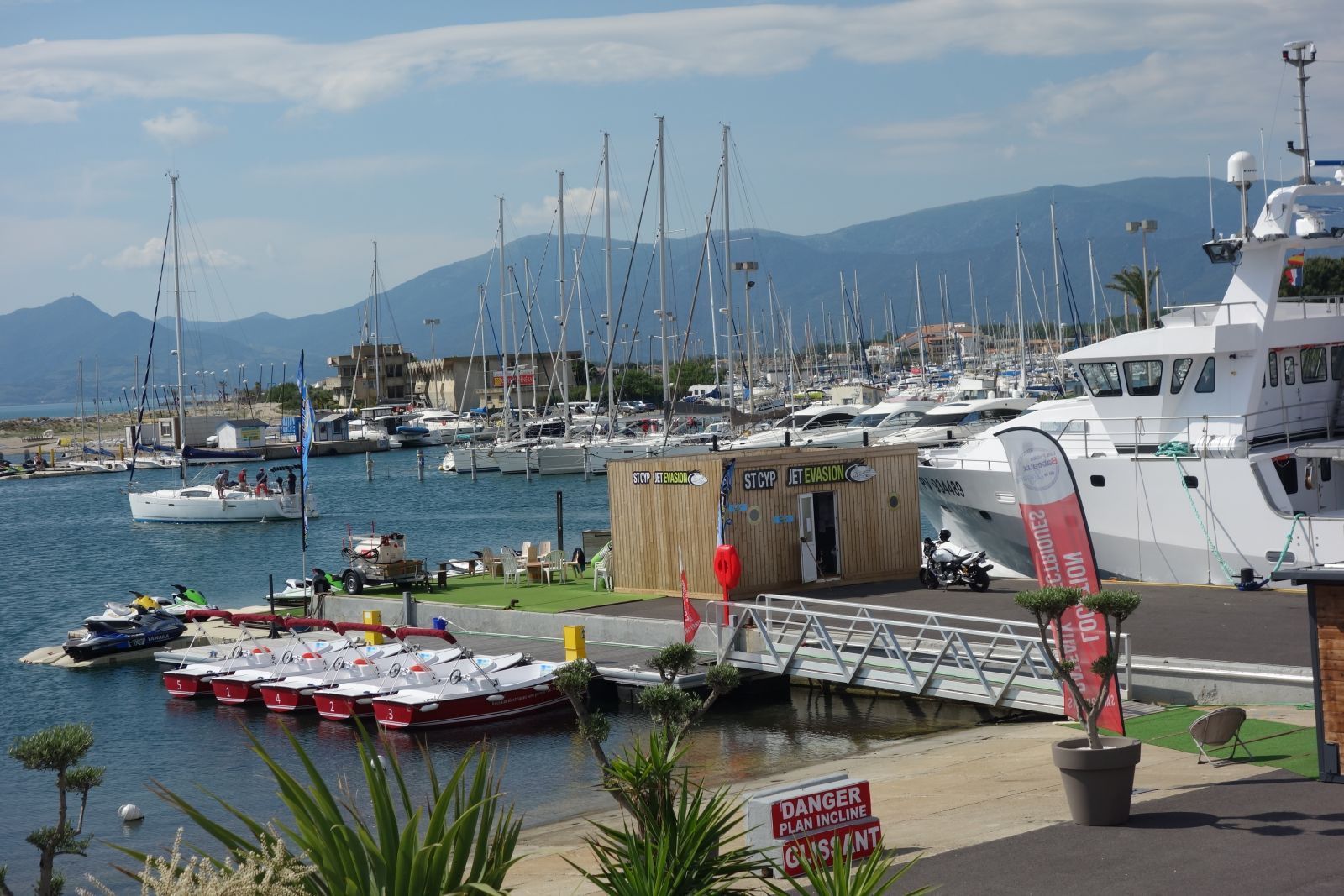 Pourquoi le port de saint-cyprien n’a-t-il pas cessé de se développer